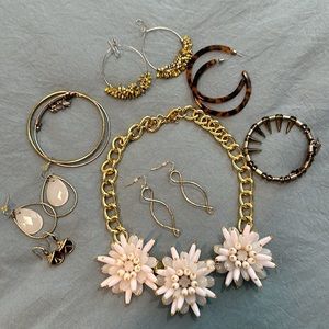 ✨ Lot of jewelry